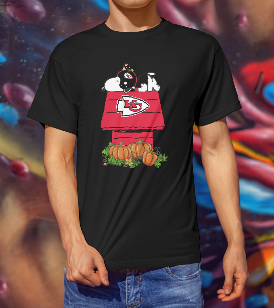 Kansas City Chiefs Snoopy Pumpkin Halloween T-Shirt