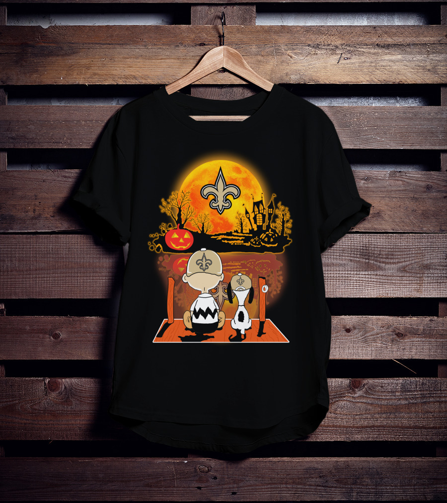New Orleans Saints Halloween Snoopy Charlie Brown Pumpkin Scene T-Shirt