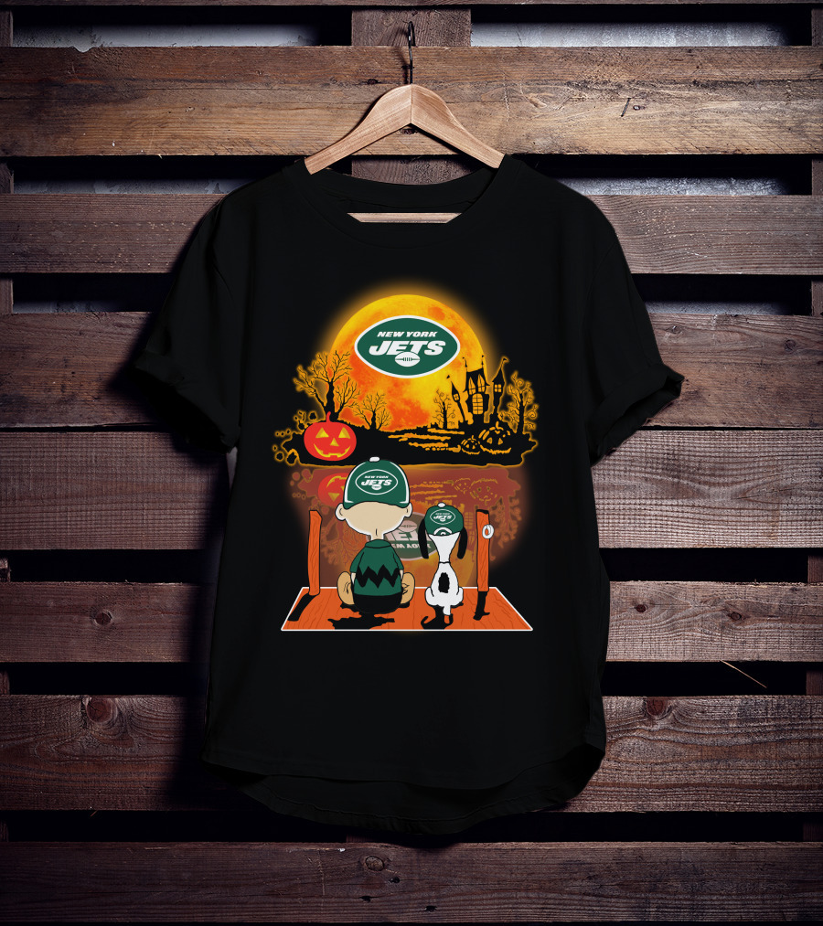 New York Jets Halloween Snoopy And Charlie Brown With Pumpkin T-Shirt