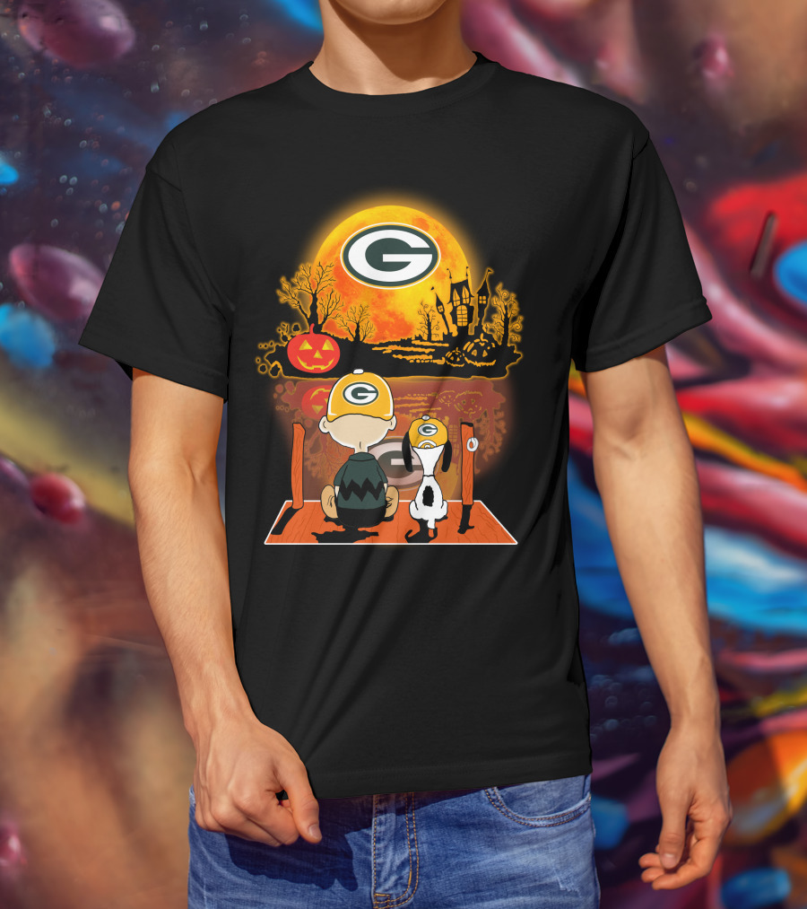 Green Bay Packers Snoopy Charlie Brown Halloween Moon Pumpkin T-Shirt