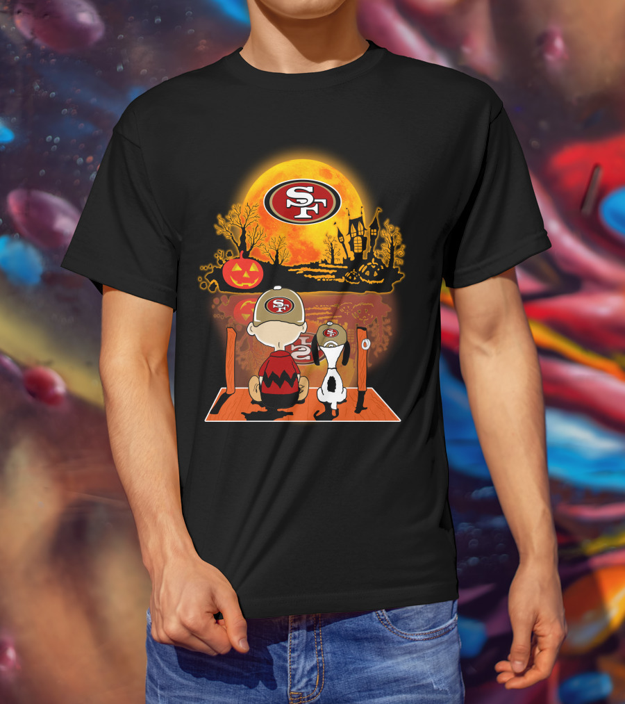 San Francisco 49ers Snoopy Charlie Brown Pumpkin Halloween Moon Scene T-Shirt