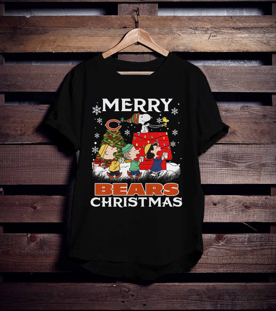 Chicago Bears Snoopy Merry Christmas Peanuts Holiday T-Shirt