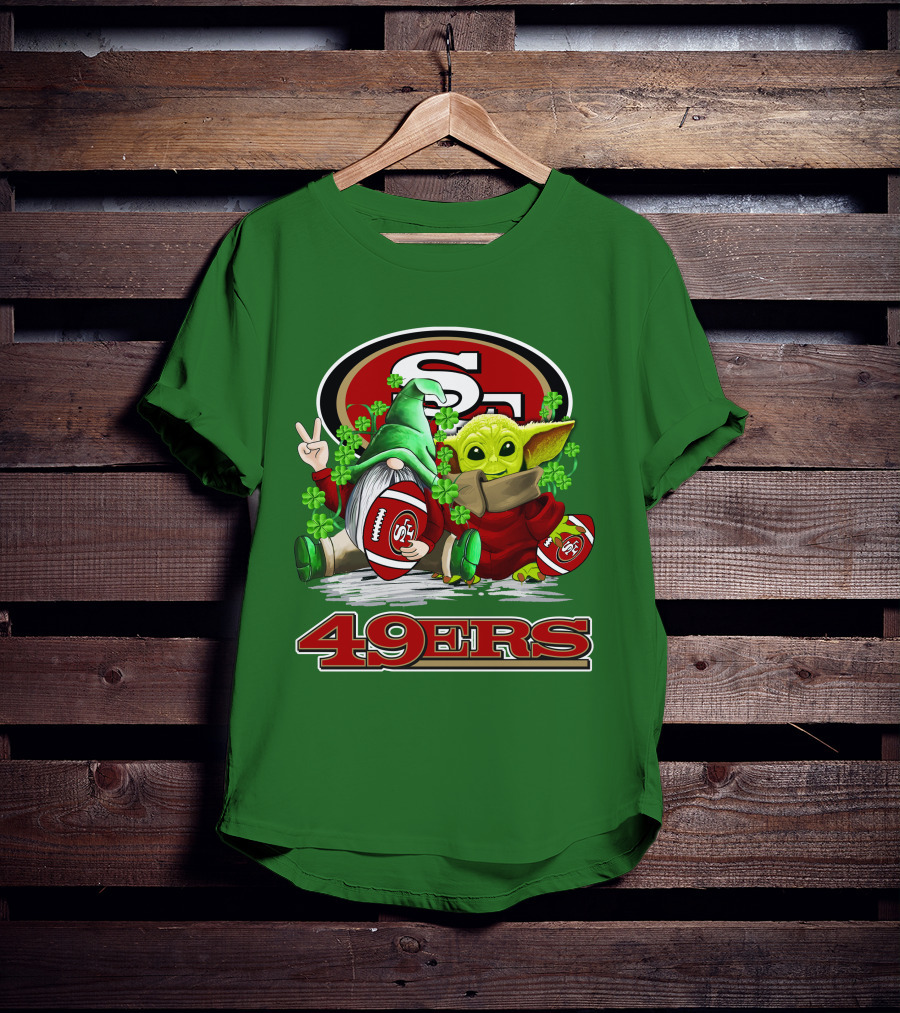 San Francisco 49ers Football St. Patrick's Day Gnome And Baby Yoda 49ers T-Shirt