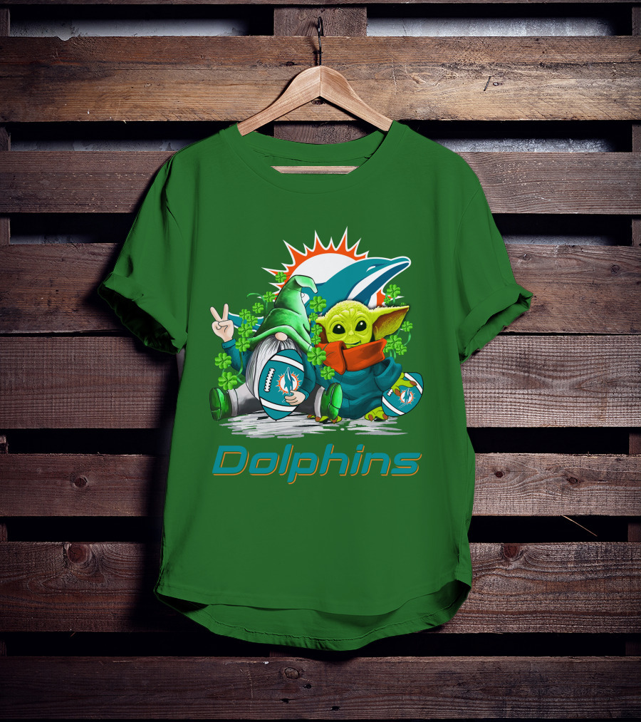 Miami Dolphins St Patrick's Day Football Gnome And Baby Alien With Shamrocks T-Shirt