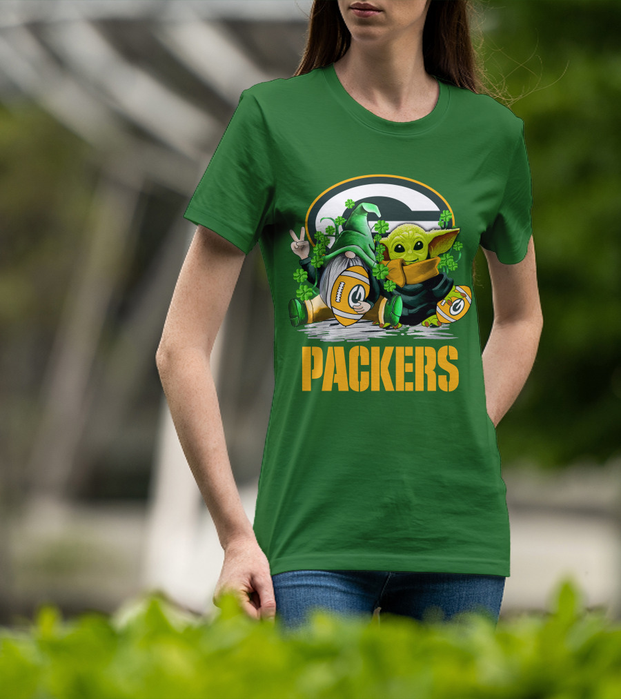 Green Bay Packers Shamrock Gnome And Alien Football St. Patrick's Day T-Shirt
