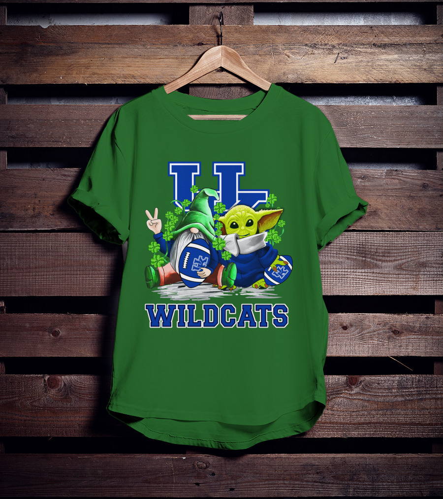 Kentucky Wildcats Football St. Patrick’s Day Shamrock Gnome And Green Alien T-Shirt