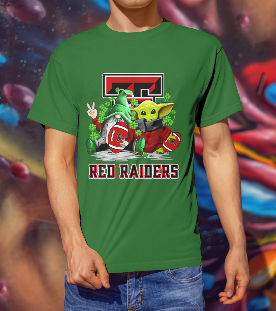 Texas Tech Red Raiders St. Patrick’s Day Football Gnome And Baby Alien With Shamrocks T-Shirt