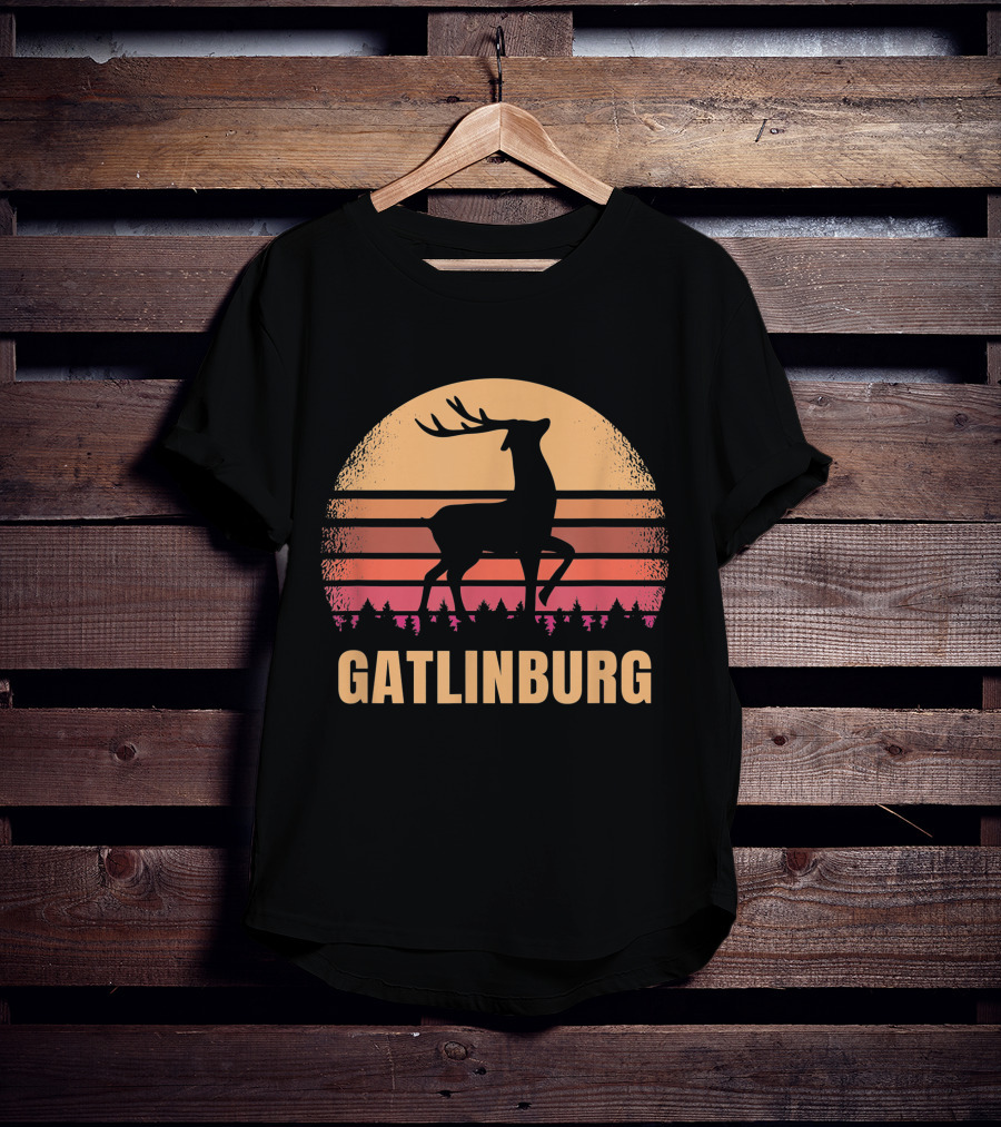 Gatlinburg Tennessee Vintage Deer Silhouette With Distressed Sunset Background T-Shirt