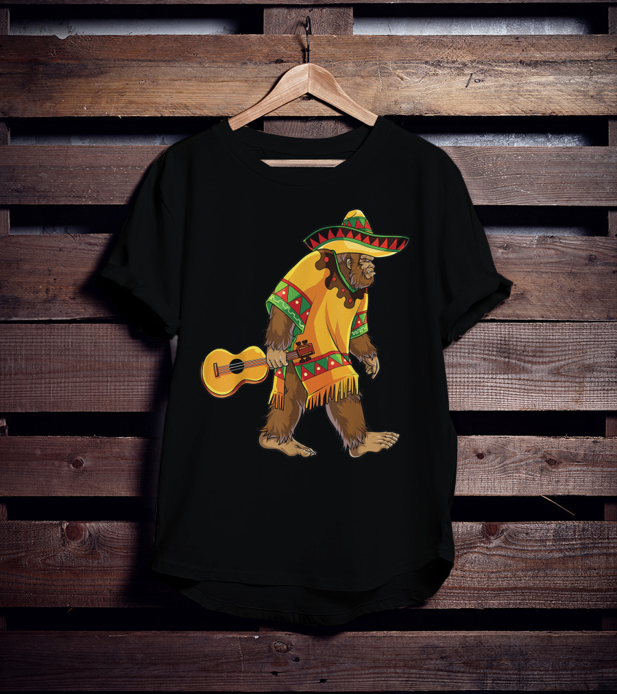 Bigfoot El Sasquatch Sombrero Guitar Cinco De Mayo Mexican T-Shirt