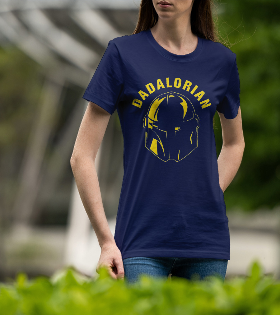 Dadalorian Star Wars Mandalorian Helmet Design For Dads T-Shirt