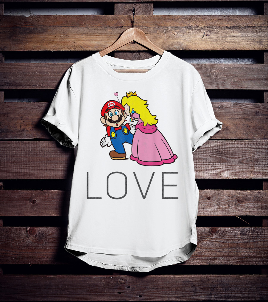 Super Mario Princess Peach Kiss Love Iconic Funny Moment T-Shirt