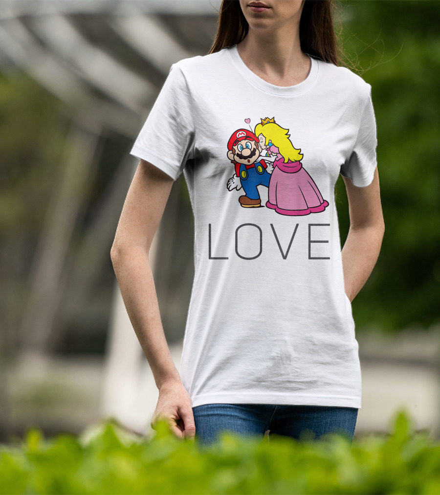 Super Mario Princess Peach Kiss Love Iconic Funny Moment T-Shirt