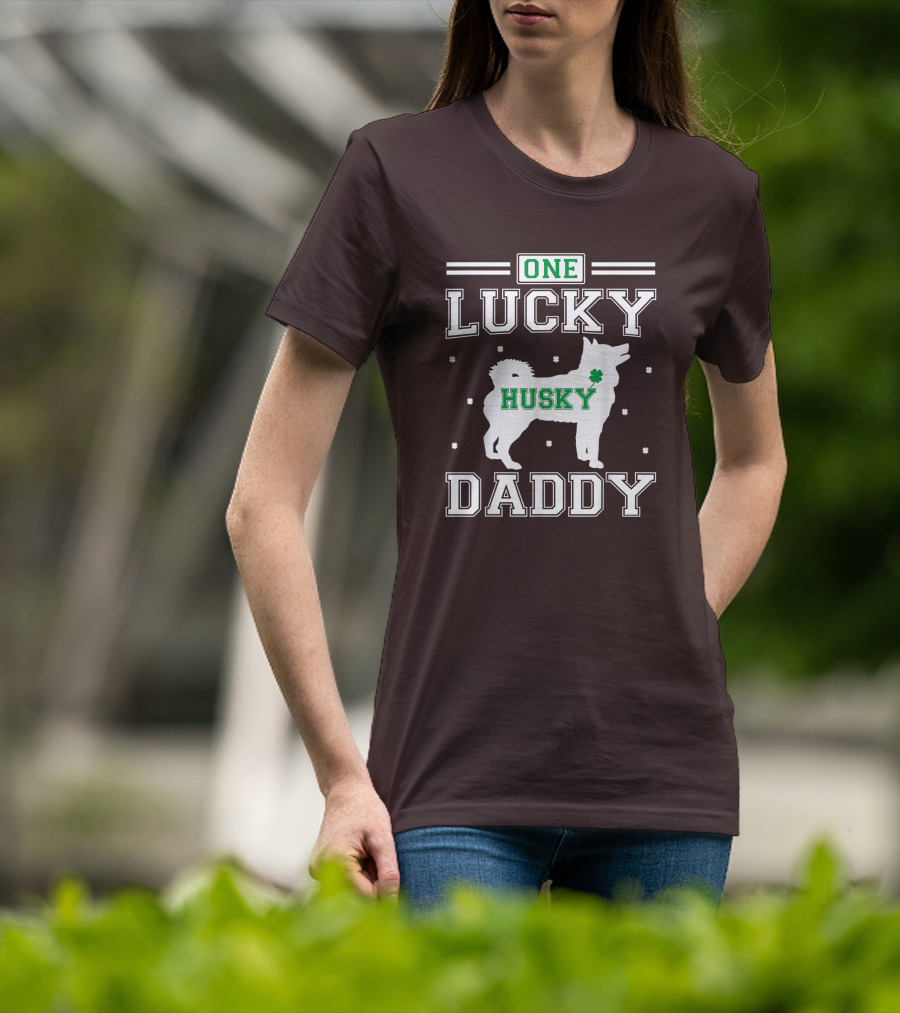 One Lucky Husky Daddy St Patricks Day T-Shirt