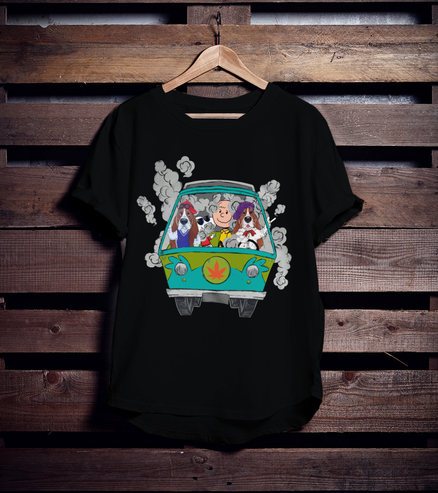 Basset Hound Ds0 Charlie Brown Snoopy Mystery Machine Smoke T-Shirt