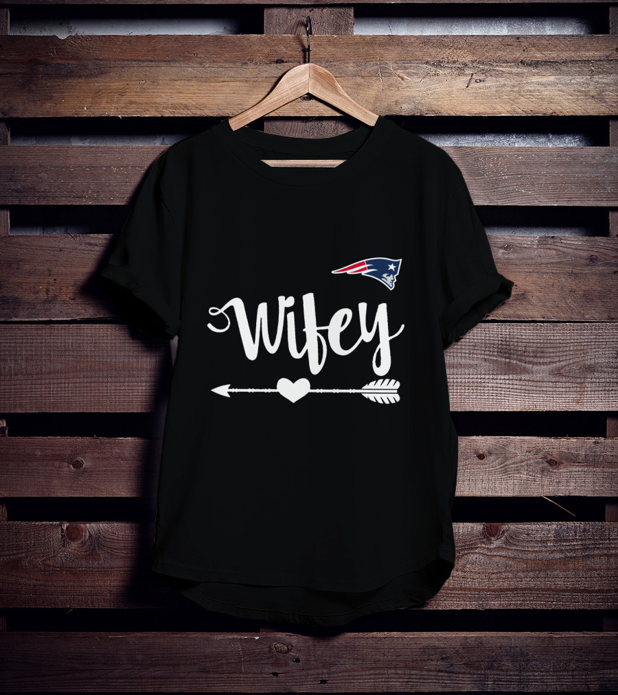 Wifey New England Patriots T-Shirt