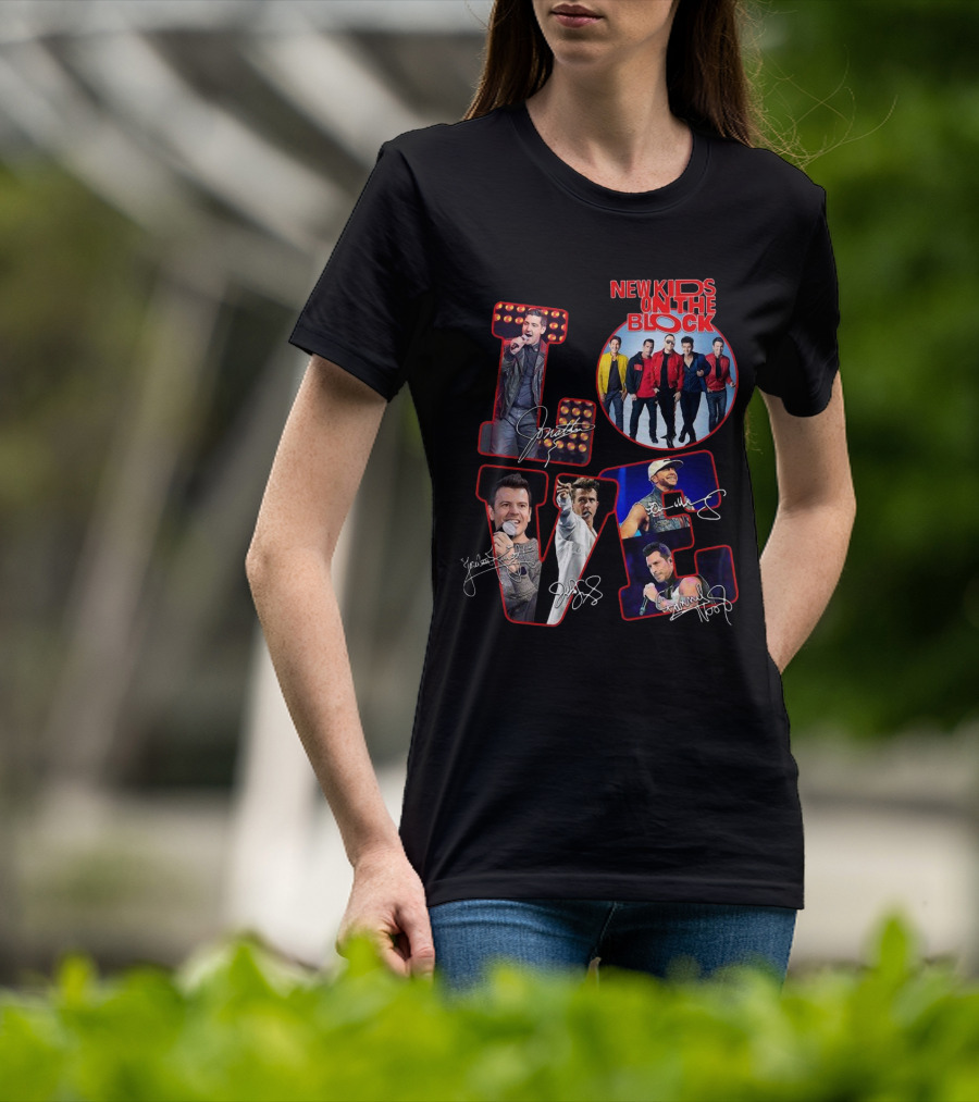 LOVE New Kids On The Block Signatures Group Photo Collection T-Shirt