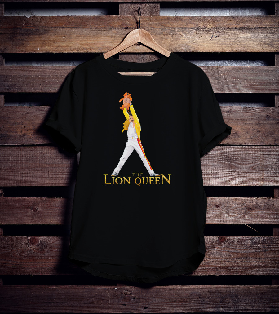 Freddie Mercury Lifting Simba In The Lion Queen T-Shirt