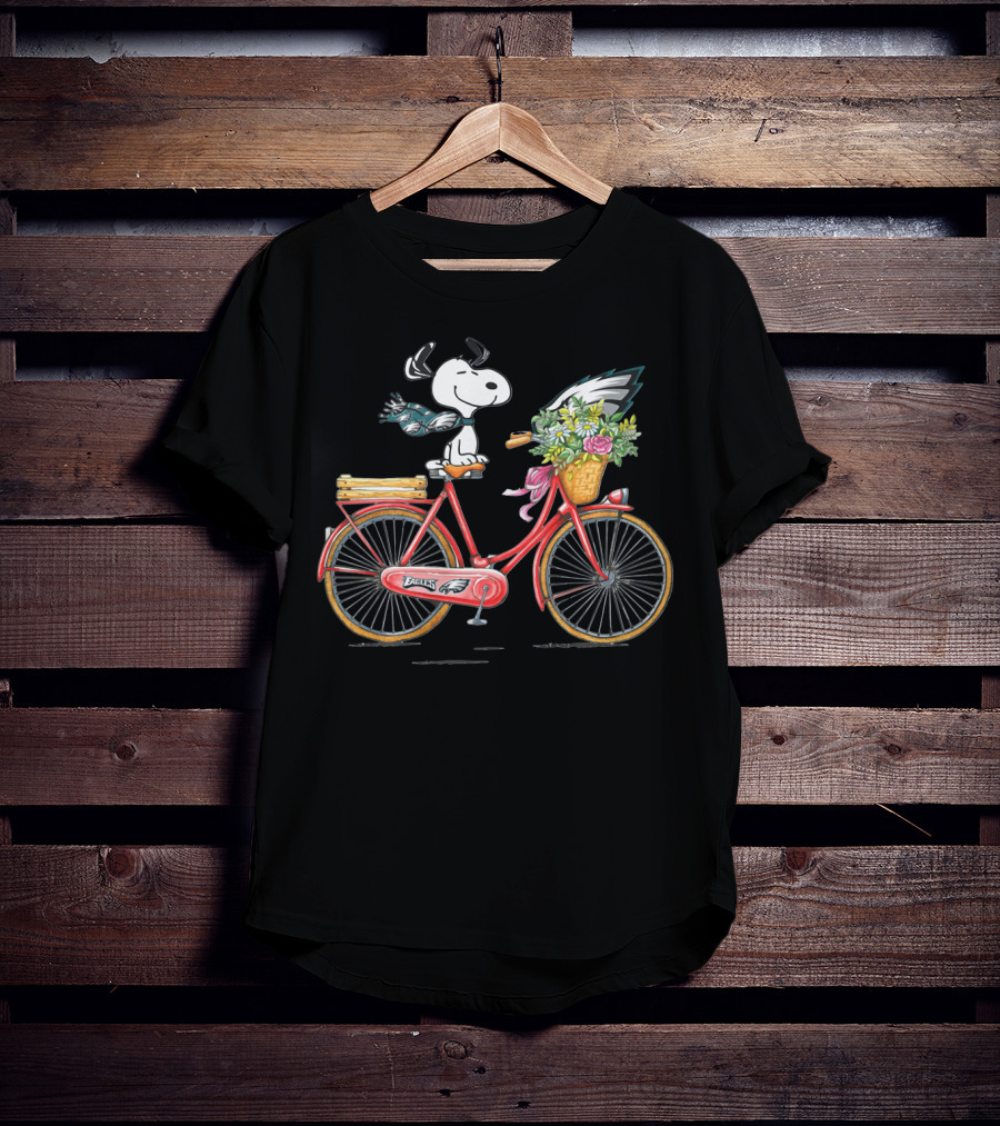 Philadelphia Eagles Snoopy Bicycle Ride With Flowers And Scarf T-Shirt