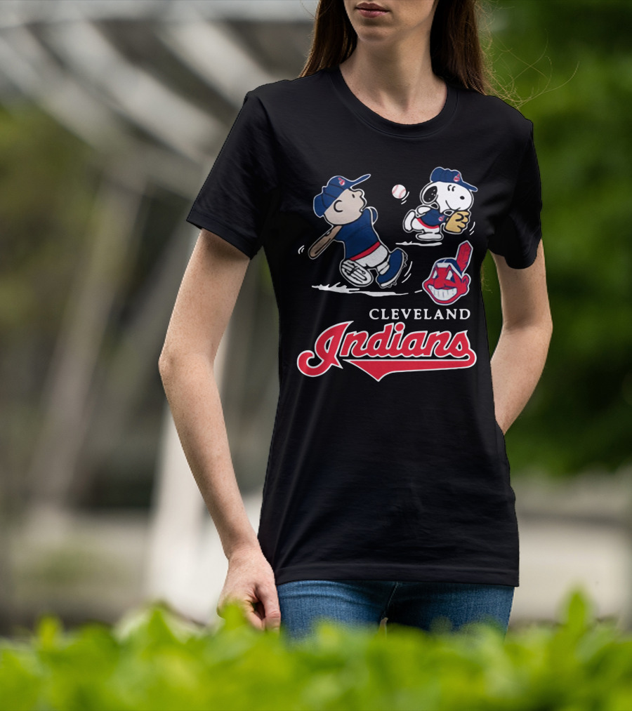 Charlie Brown Snoopy Cleveland Indians Baseball Peanuts T-Shirt
