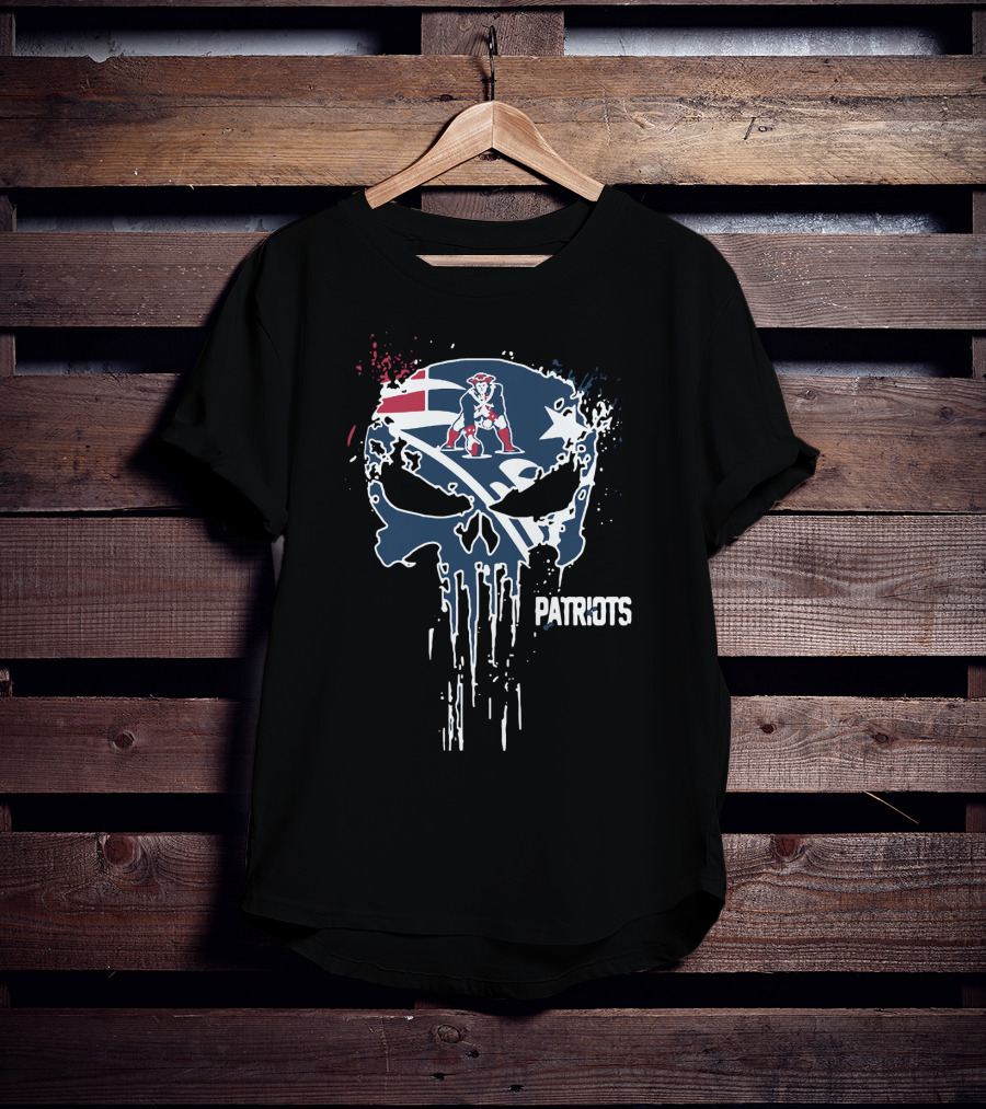 New England Patriots Skull Flag Logo With Patriots T-Shirt