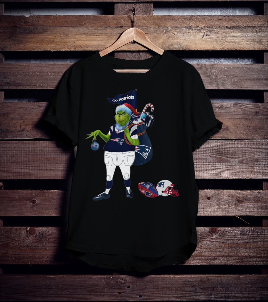 Santa Grinch New England Patriots Go Patriots Holiday Spirit Football Fans T-Shirt
