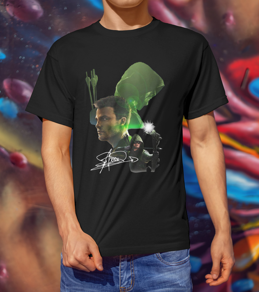 Stephen Amell Green Arrow Signed Hooded Archer Image T-Shirt