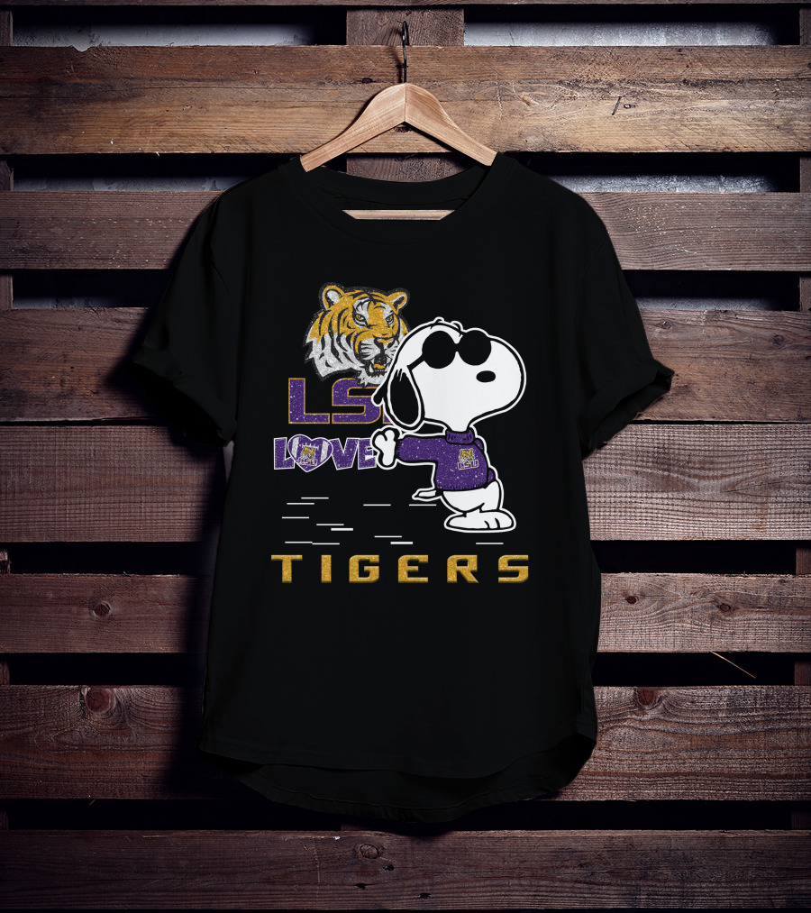 LSU Tigers Love Snoopy Tiger T-Shirt
