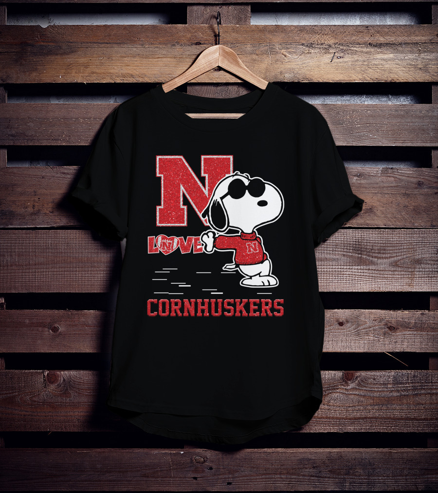 Snoopy Nebraska Cornhuskers Love N T-Shirt