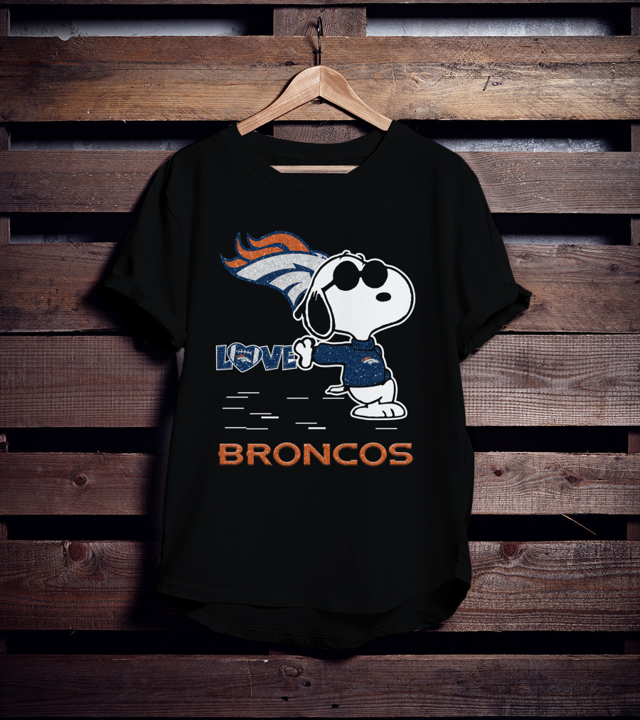 Snoopy Love Denver Broncos Nfl Fans T-Shirt