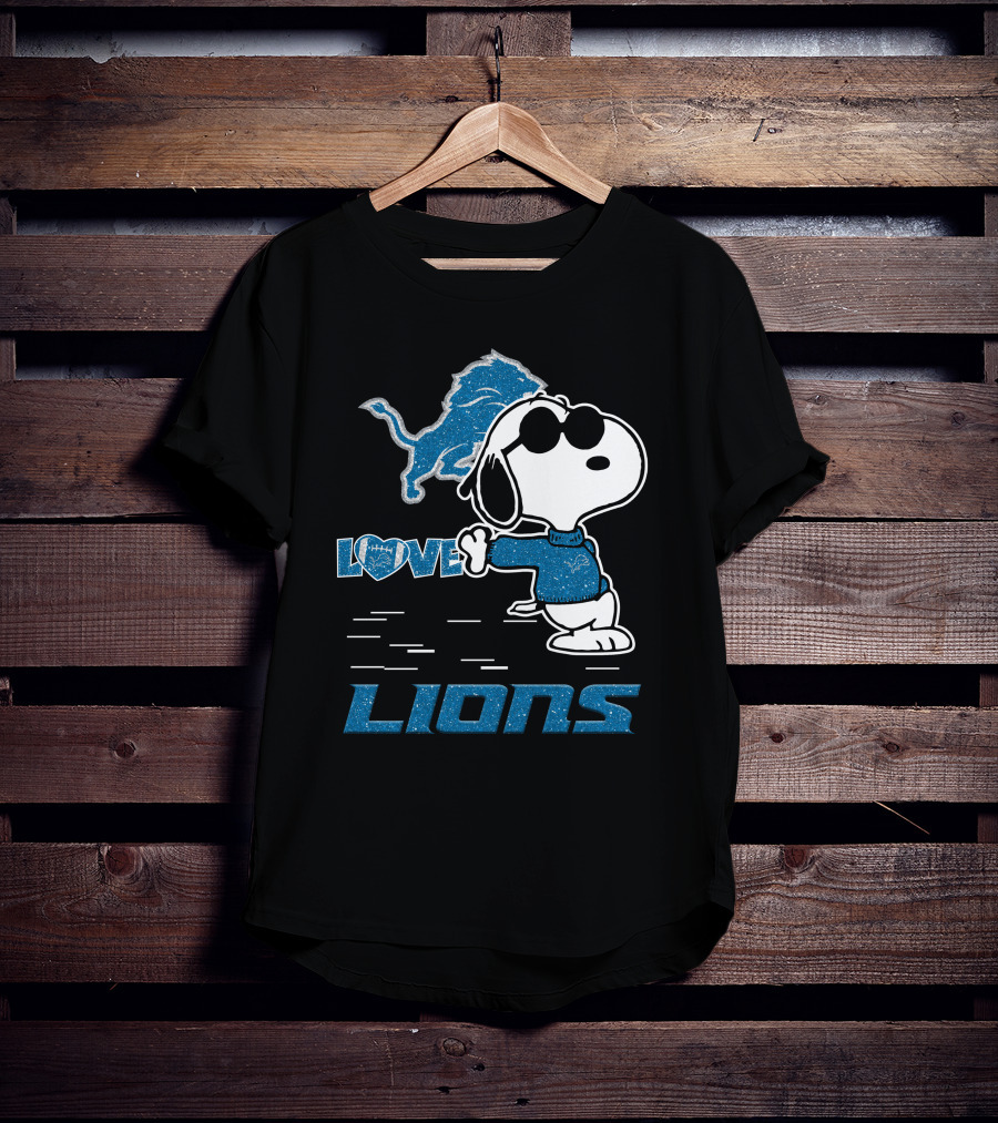 Snoopy Love Detroit Lions Nfl Football Fans T-Shirt