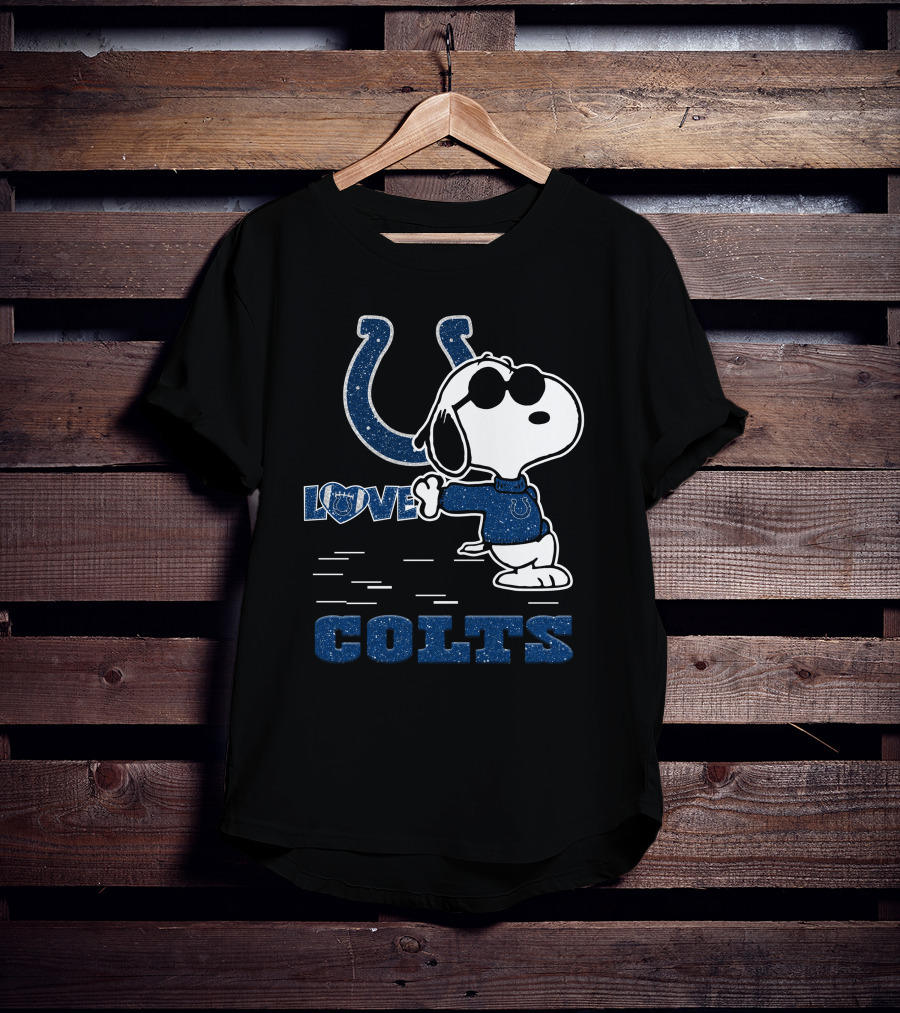 Snoopy Love Colts Indianapolis T-Shirt