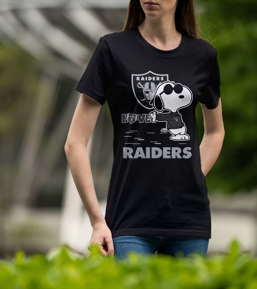 Snoopy Love Raiders Las Vegas Raiders NFL Football T-Shirt