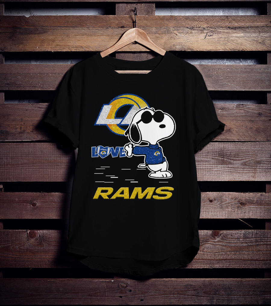 Snoopy Love Los Angeles Rams Football Fan Graphics T-Shirt