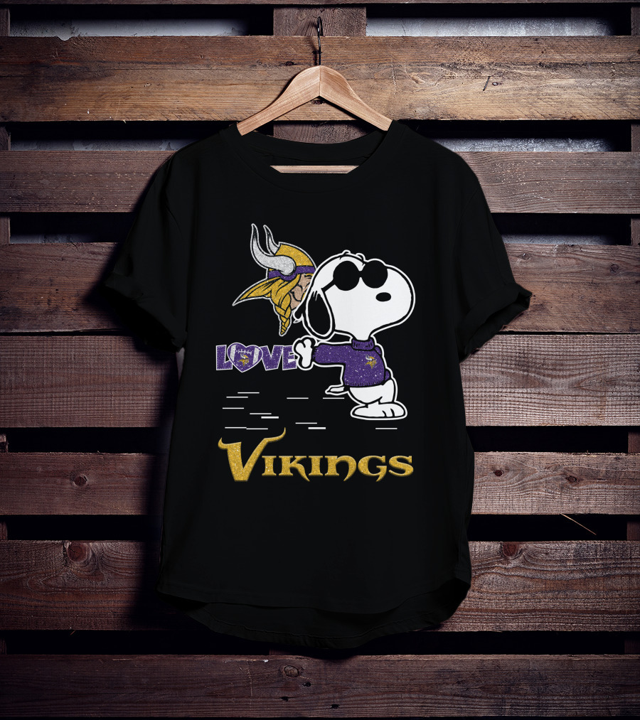 Snoopy Love Minnesota Vikings T-Shirt