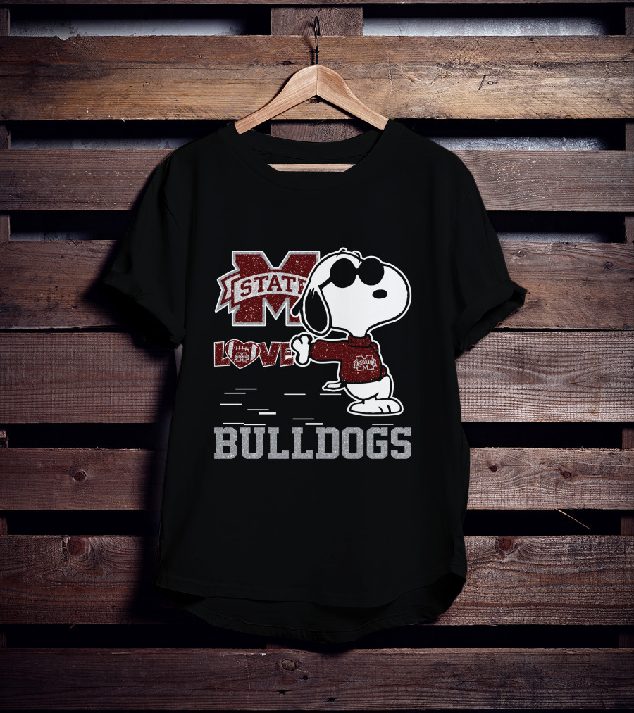 Snoopy Love Mississippi State Bulldogs T-Shirt