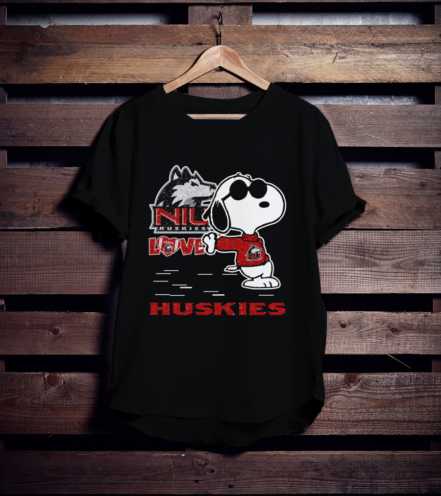Snoopy NIU Huskies Love Huskies T-Shirt