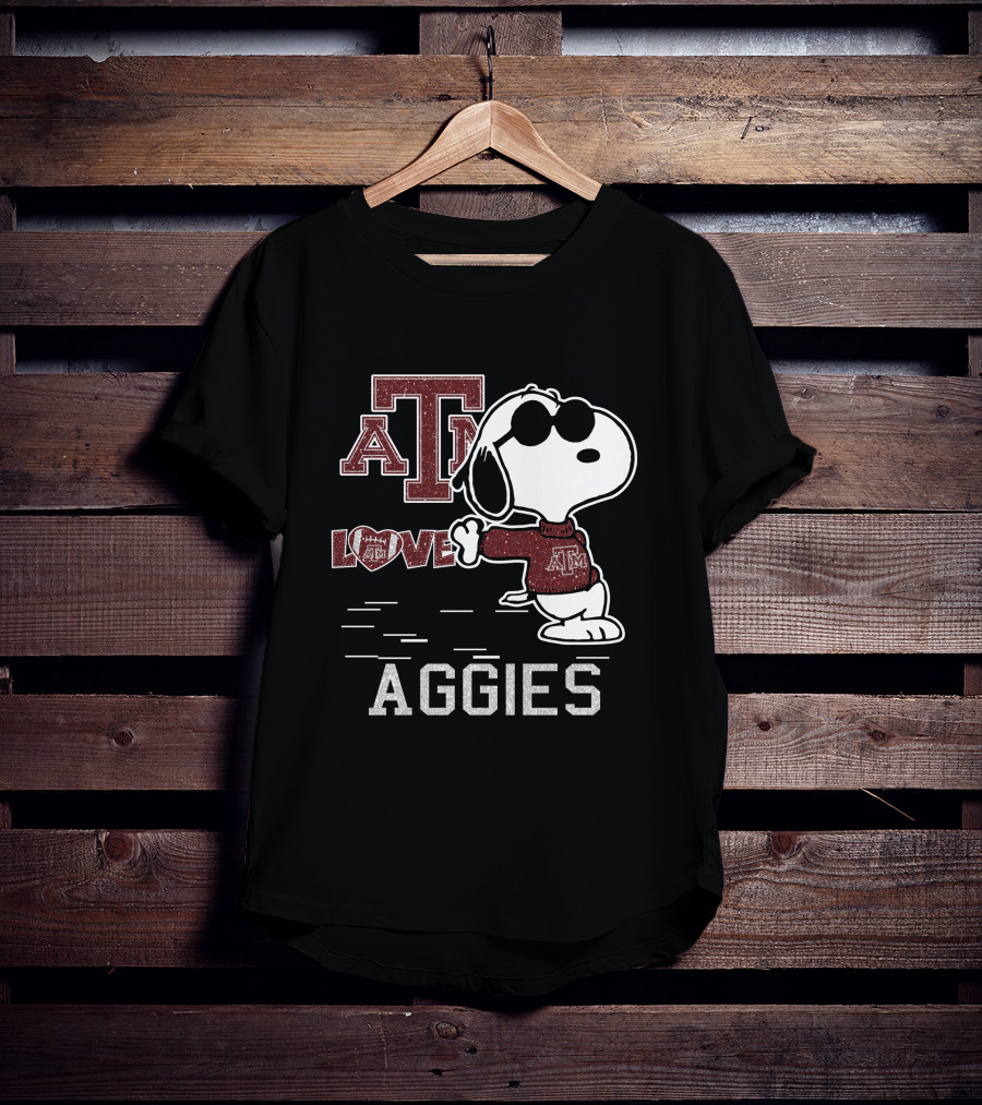 Snoopy AT Love Texas A&M Aggies T-Shirt