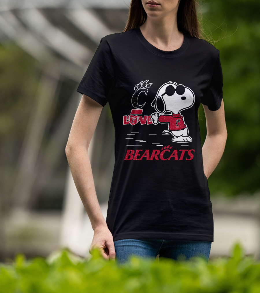 Snoopy Cincinnati Bearcats Love With Stylized C T-Shirt