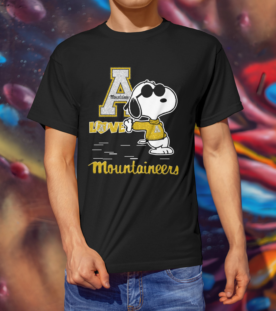 Snoopy A Mountaineers Love Appalachian State Mountaineers T-Shirt