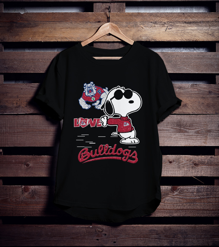 Snoopy Love Fresno State Bulldogs T-Shirt
