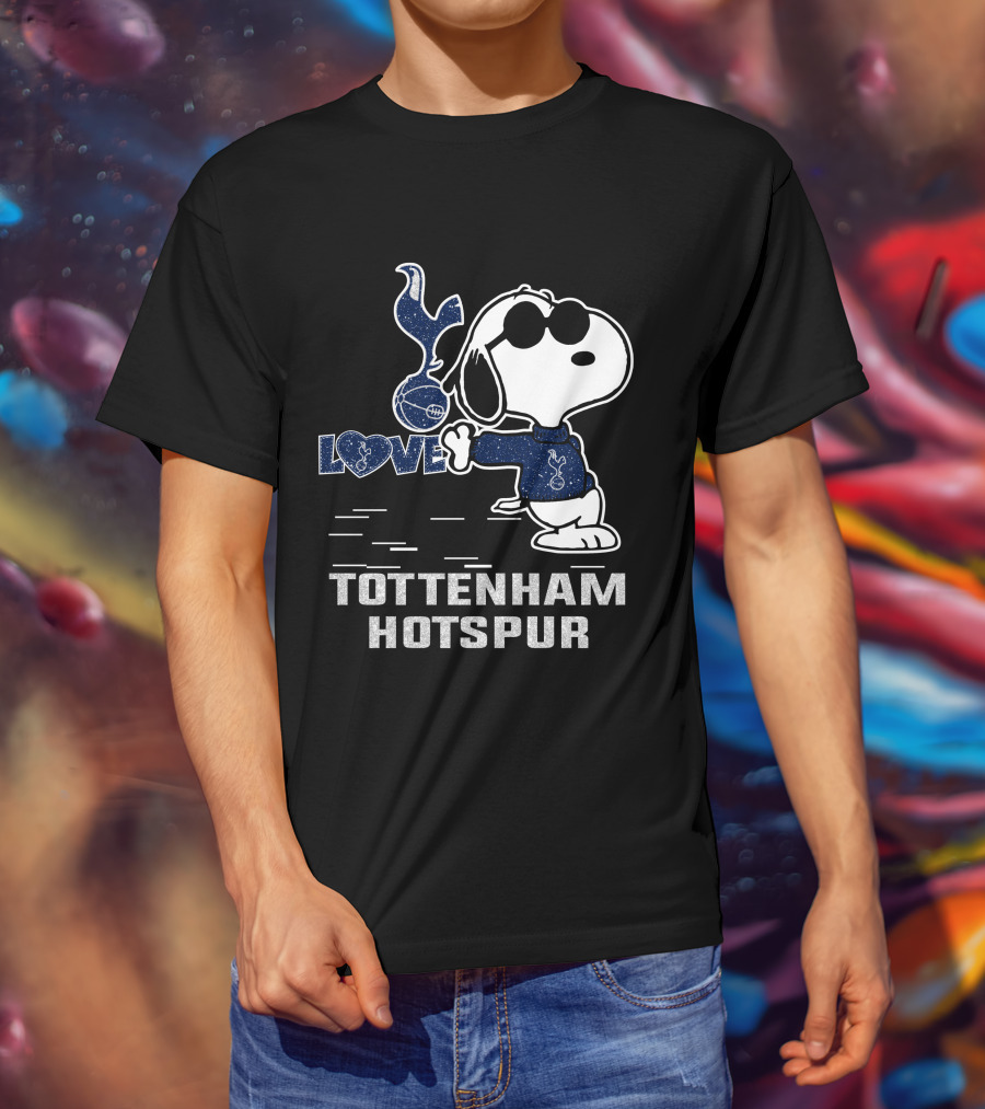 Snoopy Love Tottenham Hotspur Football Soccer Fan Style T-Shirt