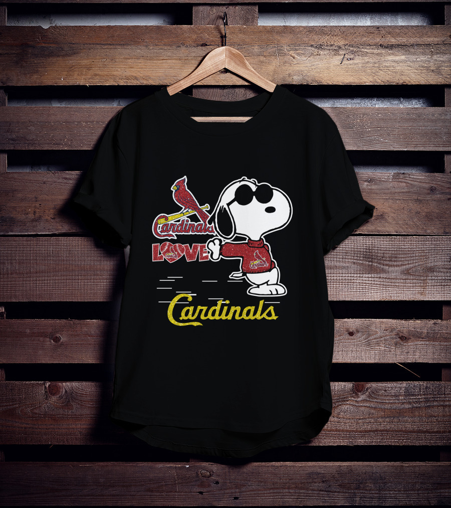 Snoopy Cardinals Love St Louis Cardinals T-Shirt