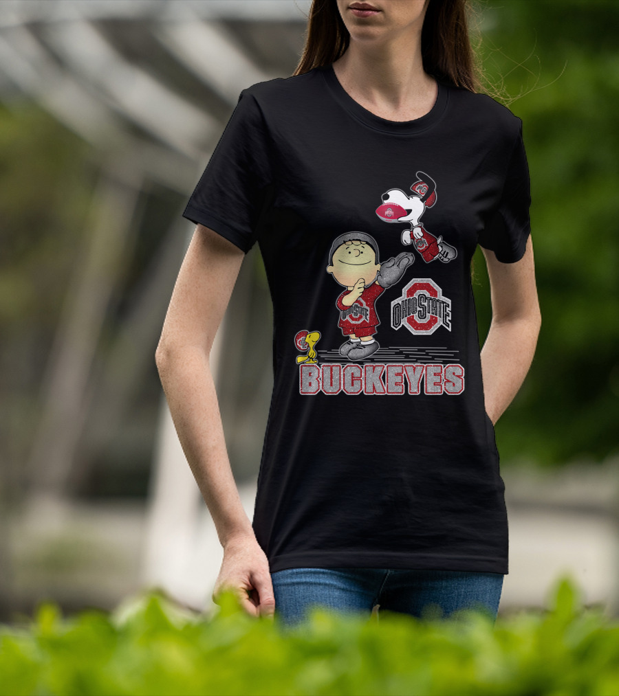 Snoopy Ohio State Buckeyes Football Charlie Woodstock T-Shirt
