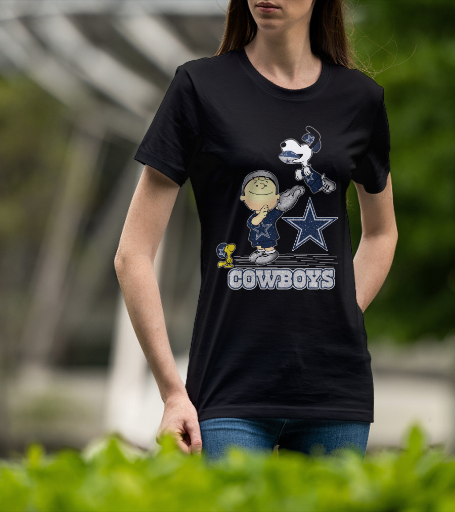 Snoopy Dallas Cowboys Football Star Fan T-Shirt
