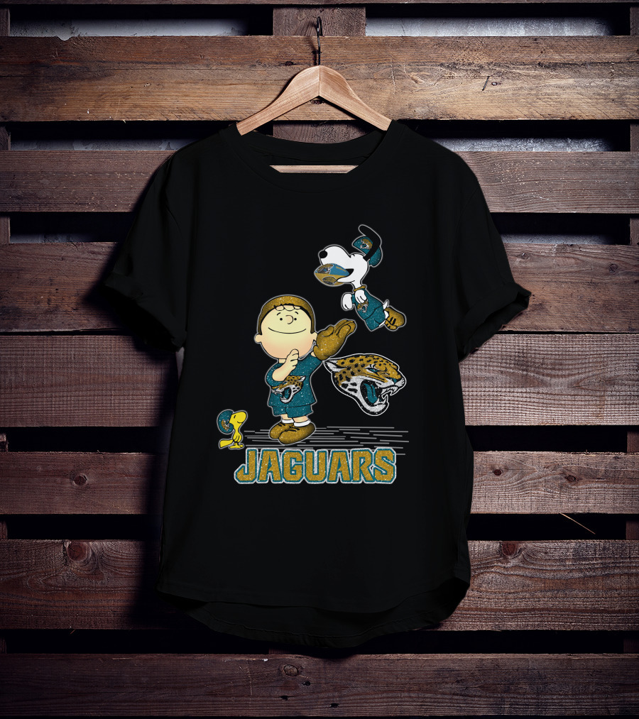 Snoopy And Woodstock Celebrating Jacksonville Jaguars With Lucy T-Shirt