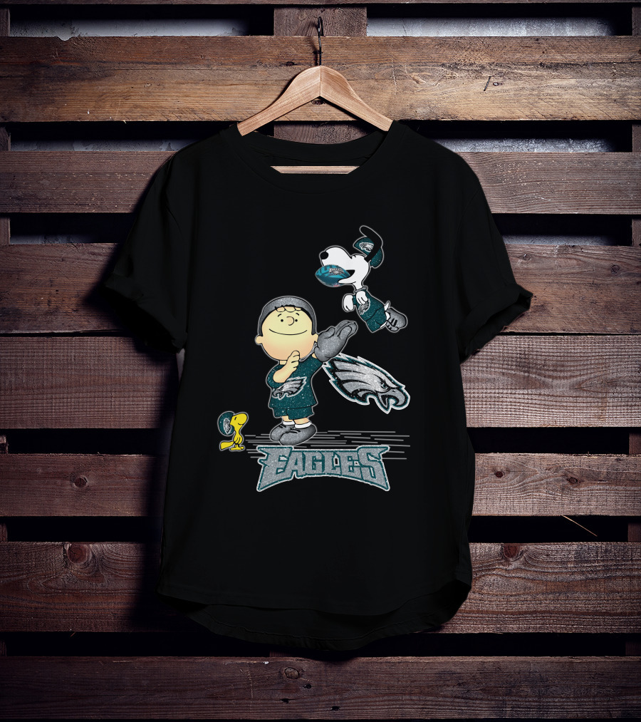 Snoopy Love Philadelphia Eagles Peanuts Characters Football Fun T-Shirt