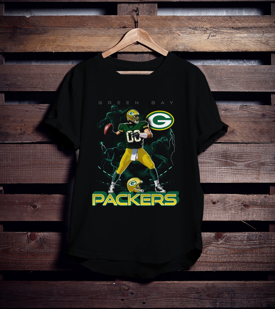 Green Bay Packers Quarterback Action And Helmet T-Shirt