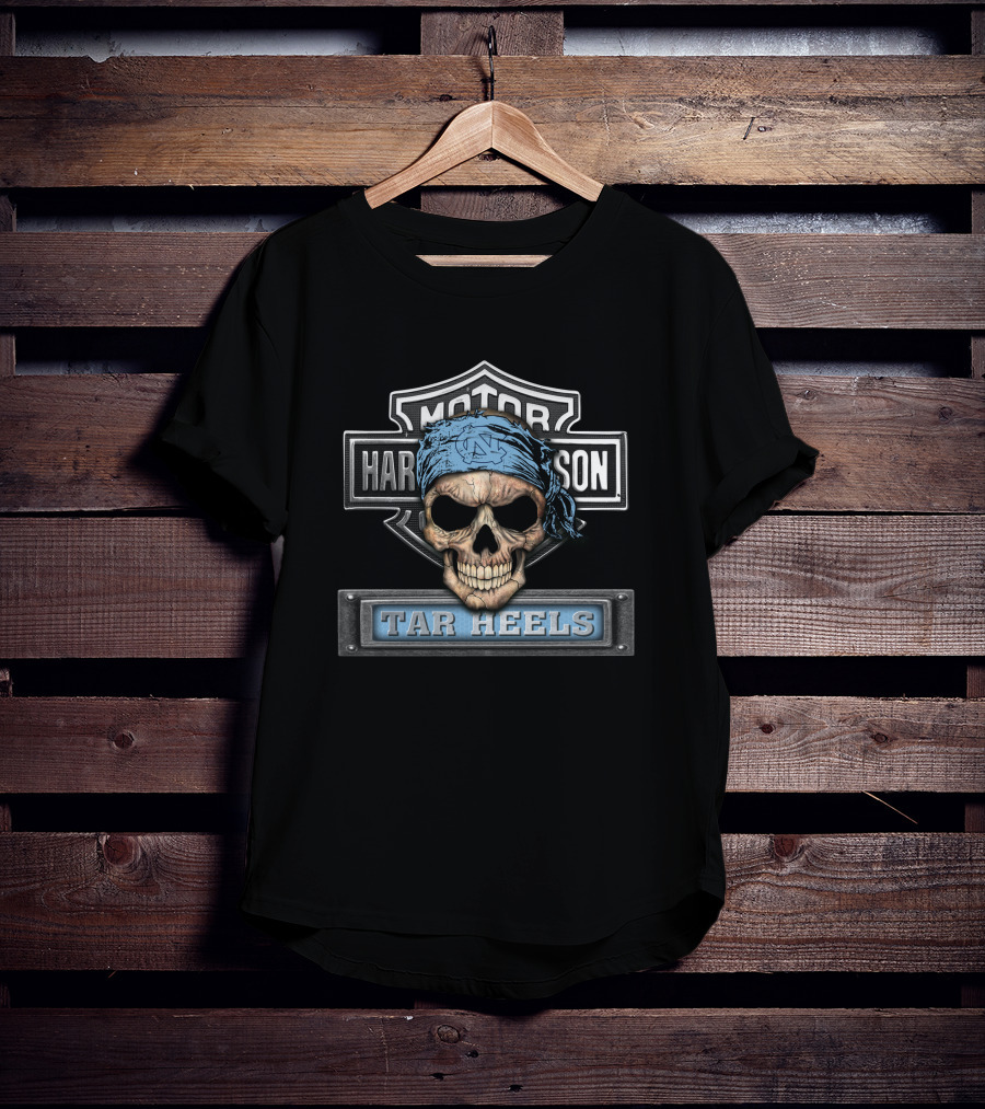 Motor Harbor Tar Heels Skull Bandana North Carolina Tar Heels T-Shirt