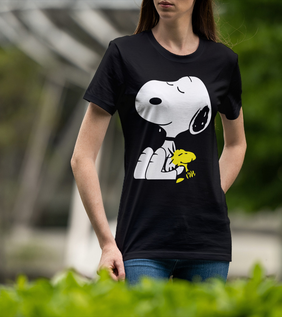 Snoopy Sleep In Peace With Woodstock Sleeping In Black And White Peanuts Comic T-Shirt