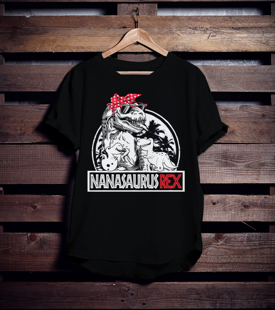 Nanasaurus Rex Funny Dinosaur Grandma With Red Bandana And Sunglasses T-Shirt
